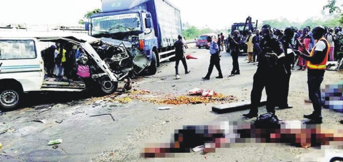 News: Truck kills 10 passengers on Lagos- Ibadan Expressway