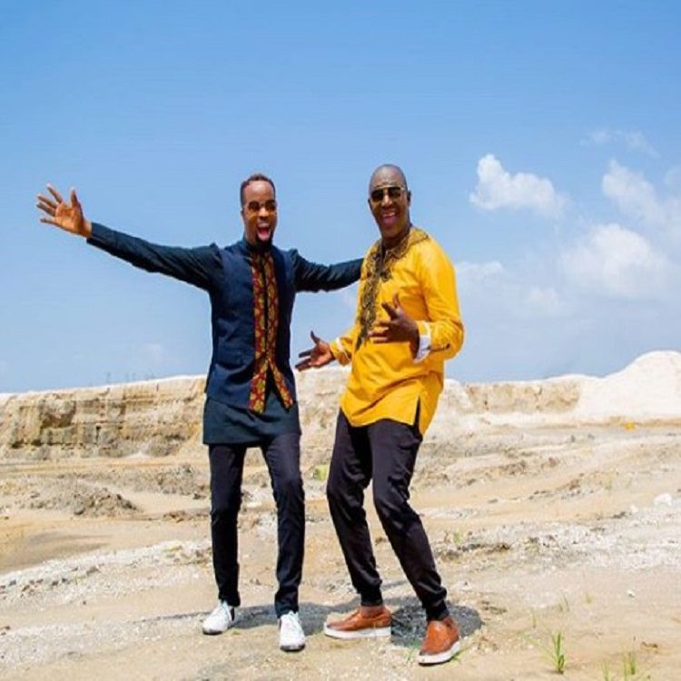 Chukwu Ebube (God Of Glory) - Sammie Okposo Feat. Michael Stuckey